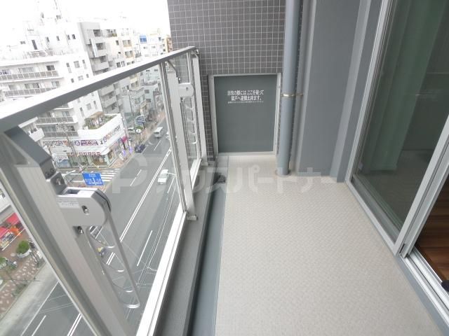 バルコニー バルコニー