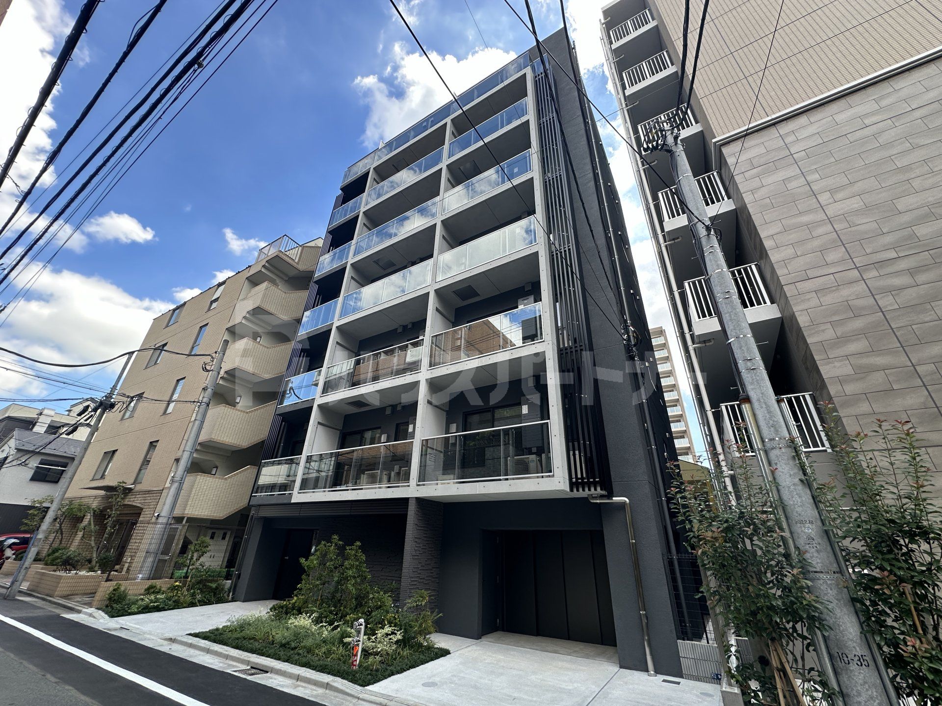 シーズンフラッツ菊川WESTの外観