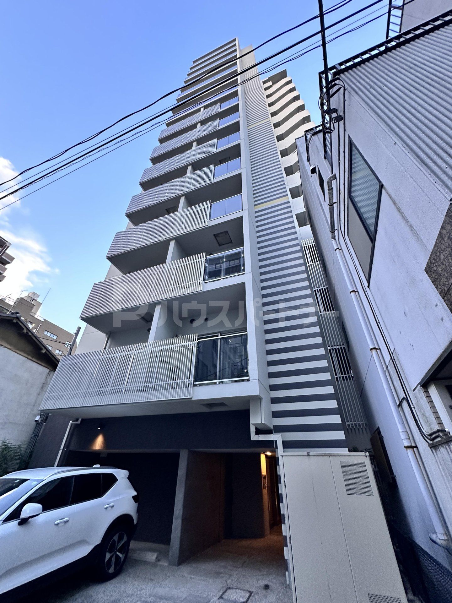 プラウドフラット浅草雷門の外観