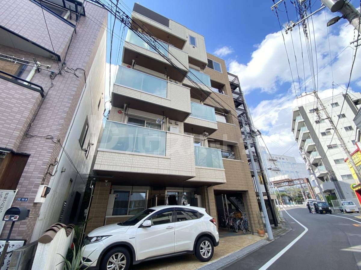 インペリアルヒルズの外観