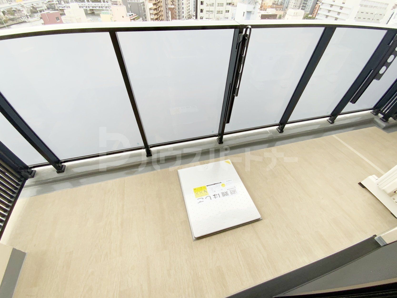 バルコニー バルコニー