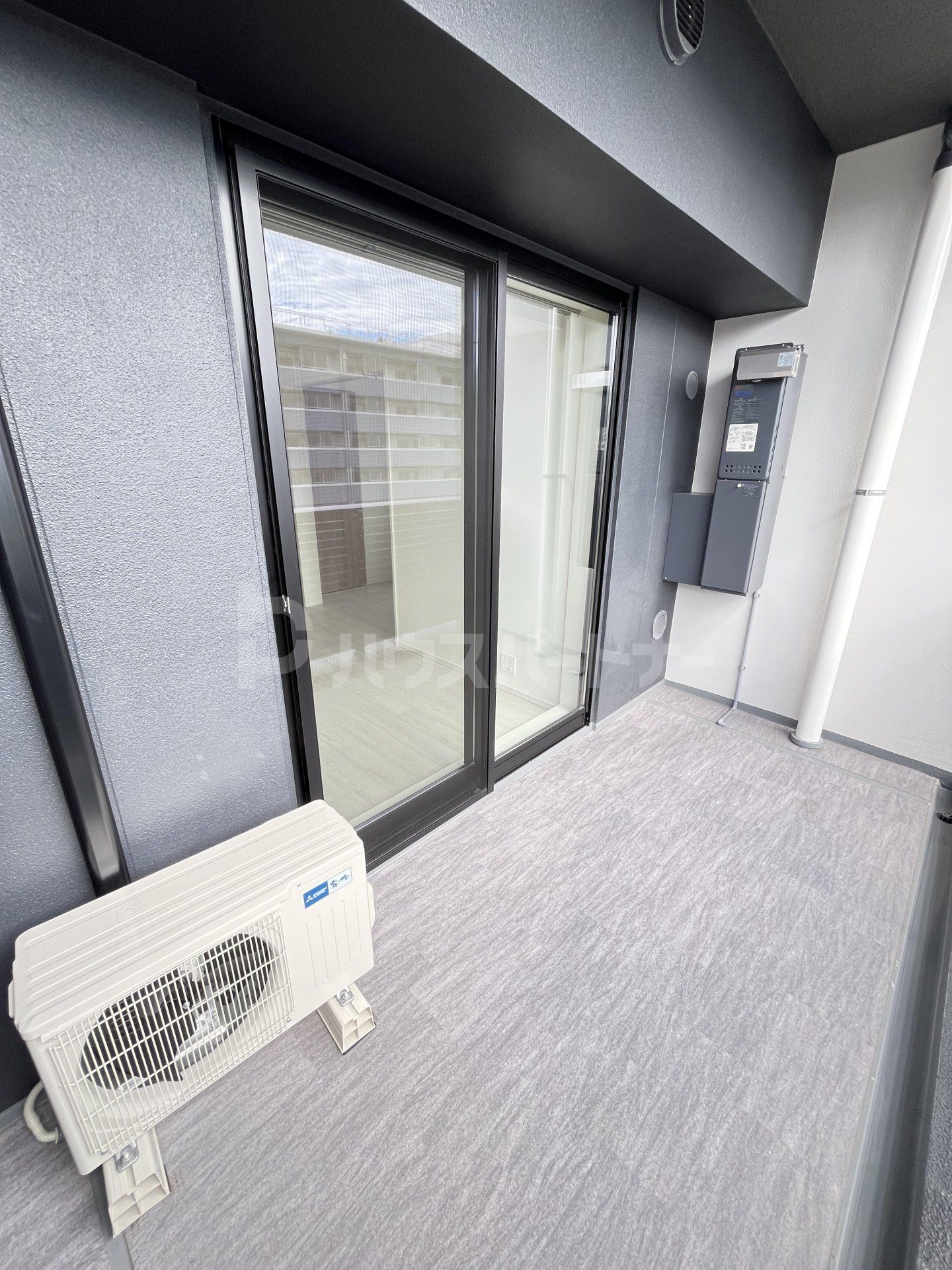 バルコニー バルコニー