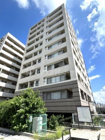 アビテ駒形リバーサイドの外観