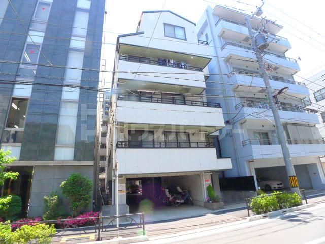 山田マンションの外観