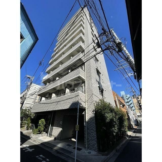 プレール・ドゥーク西大島駅前の外観