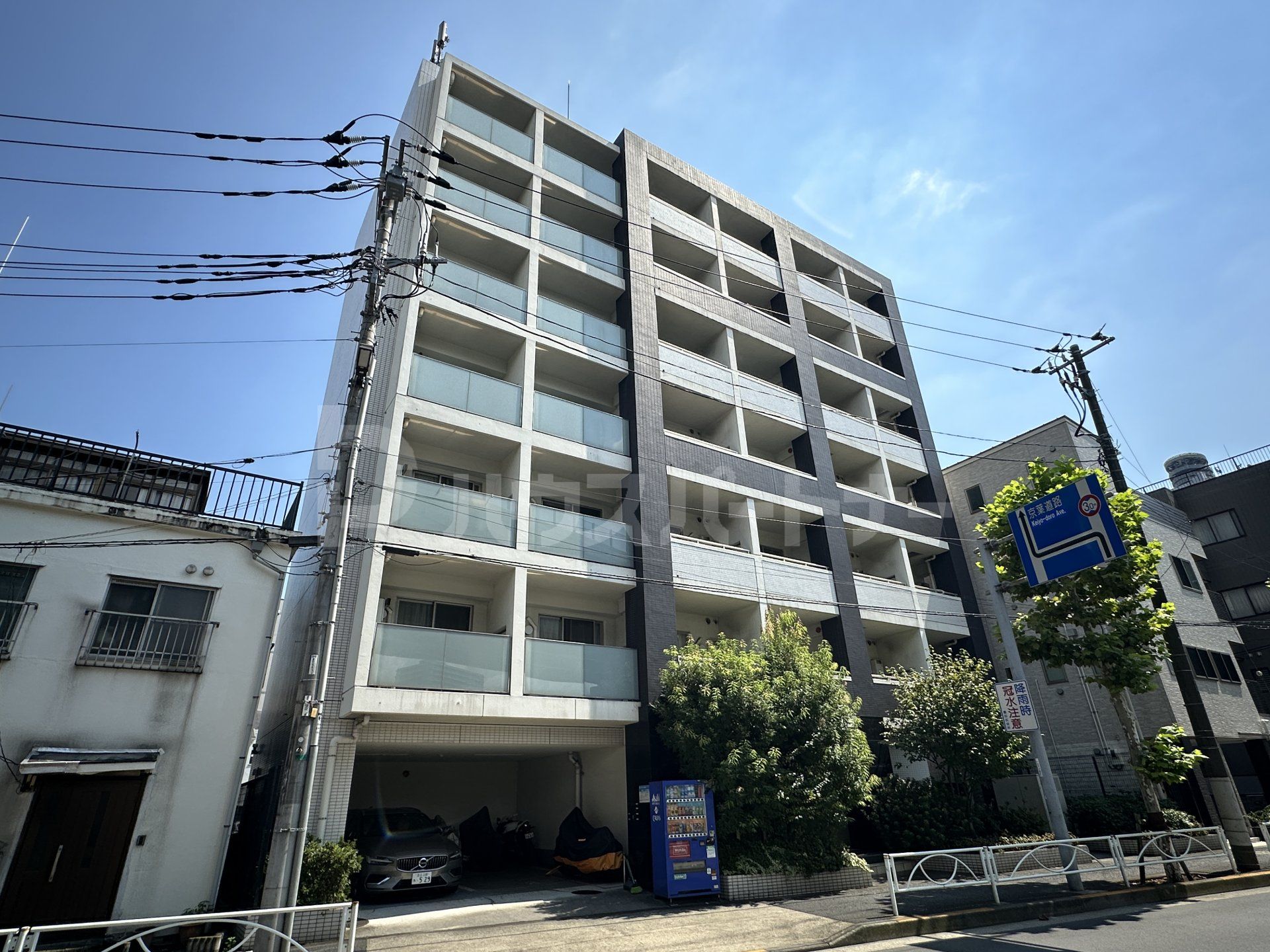 アーデン両国の外観