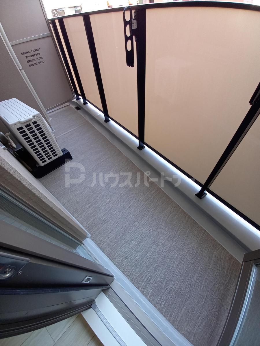 バルコニー バルコニー