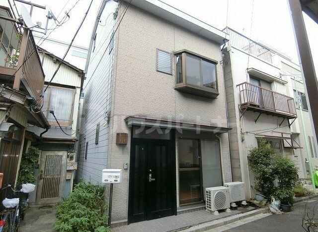 荒川５丁目貸戸建の外観