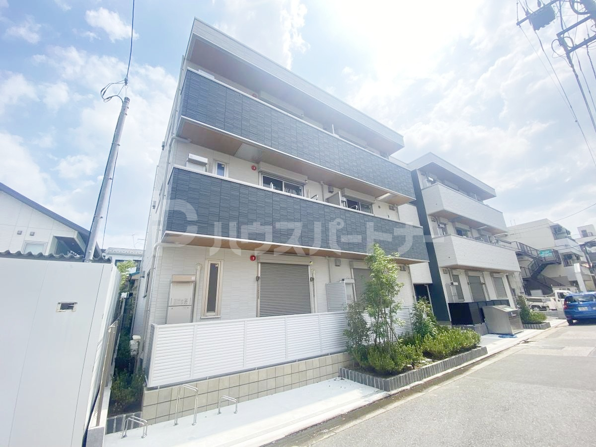 アヴァンス千住緑町の外観