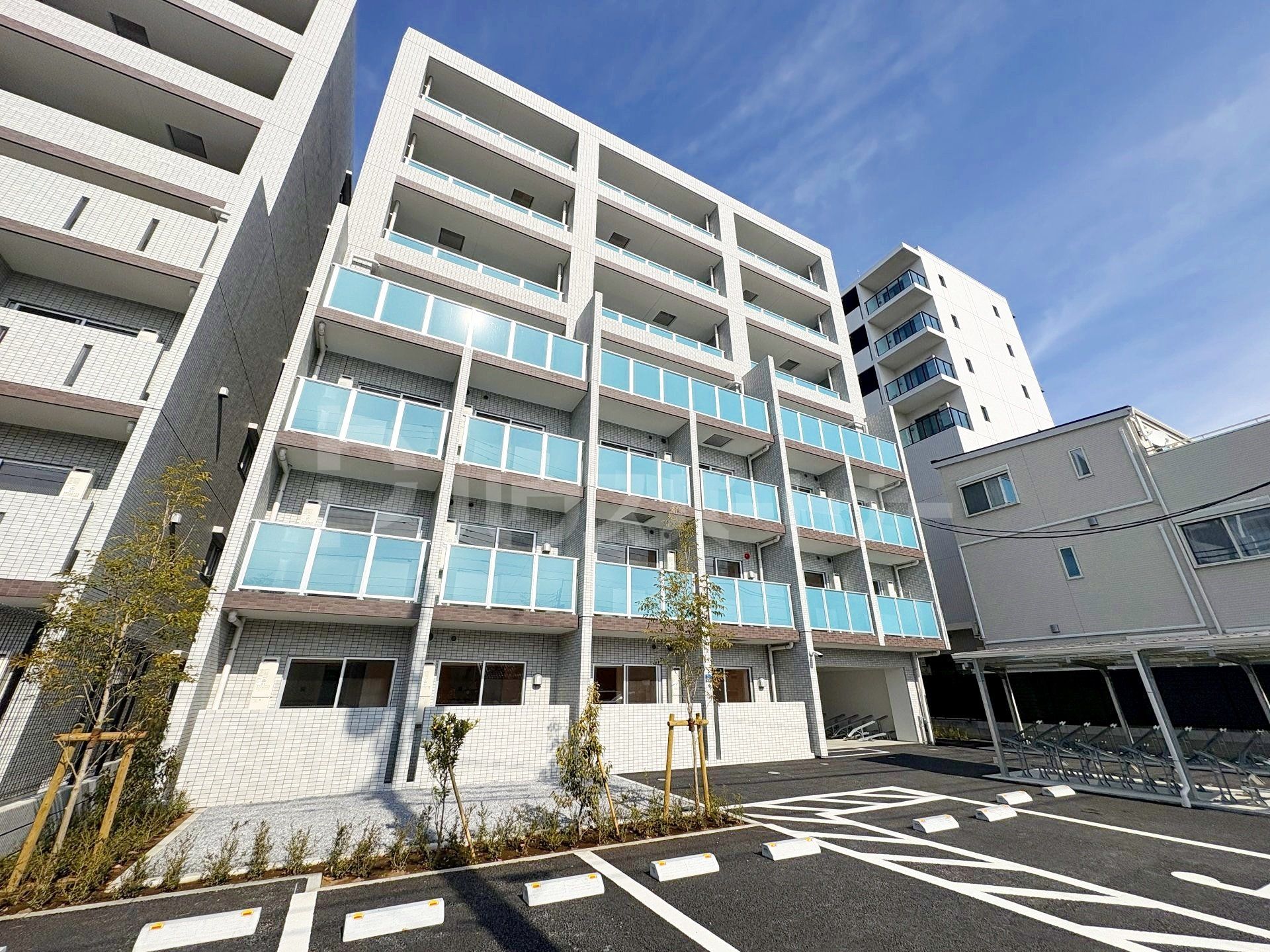 アーバハイツ六町環七北通りの外観