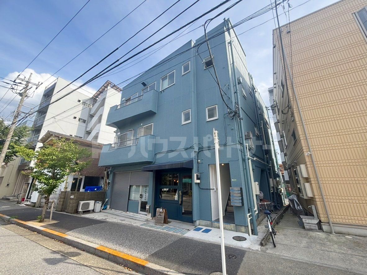 コントレールセンジュベースの外観