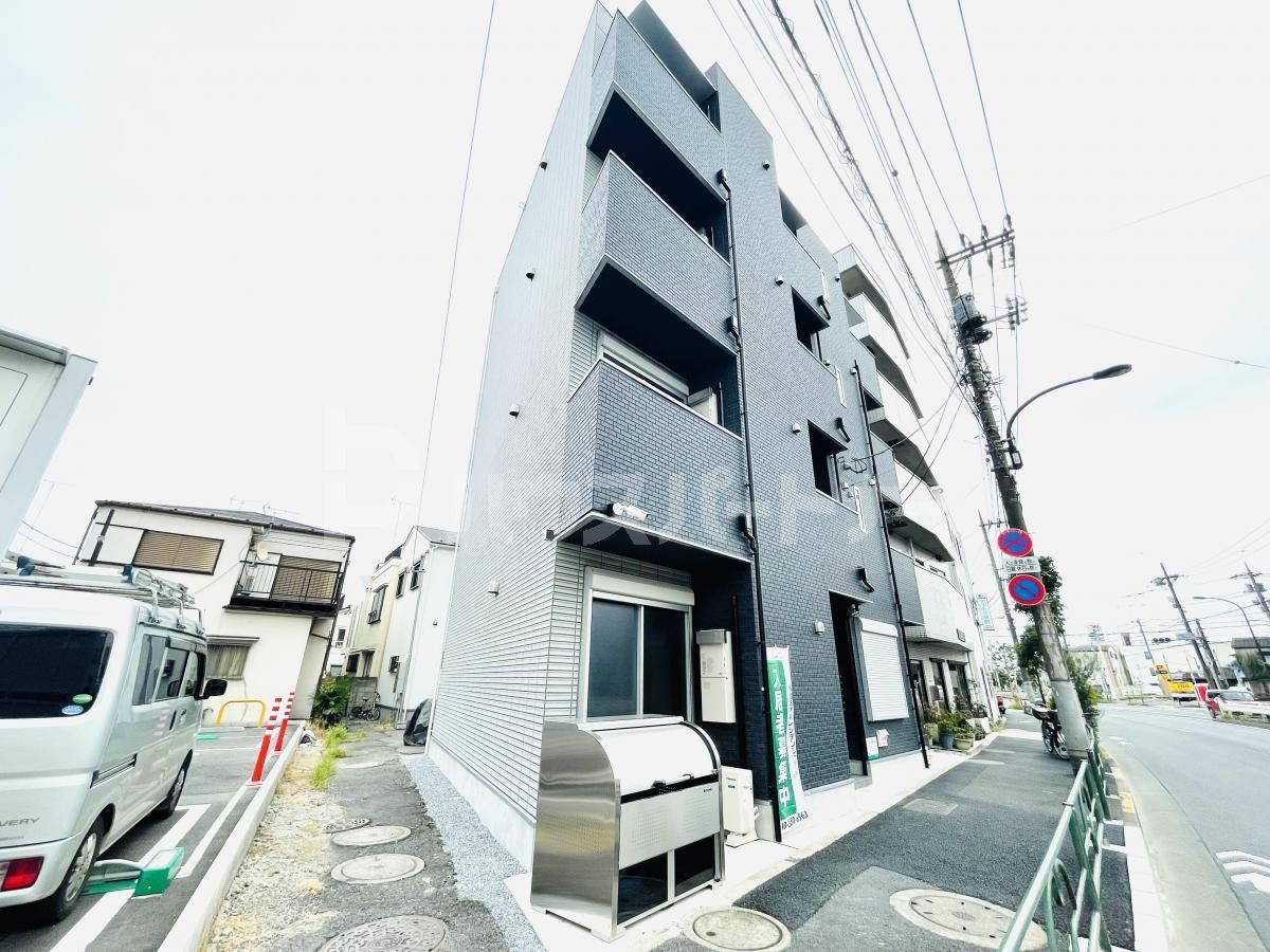 SQUARES　Nishiaraiの外観