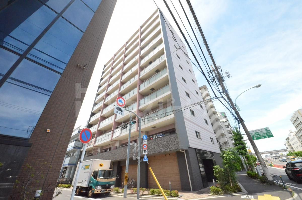 ヴィウーローズメイゾン西新井本町の外観