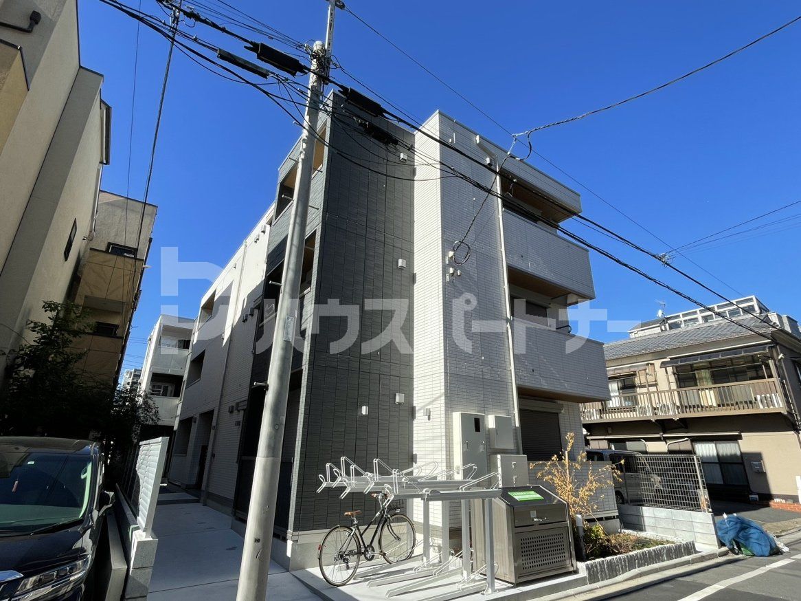 アヴァンス東日暮里の外観