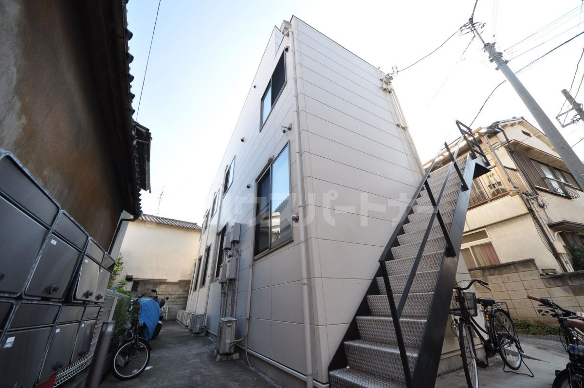 IL ROSSO町屋の外観