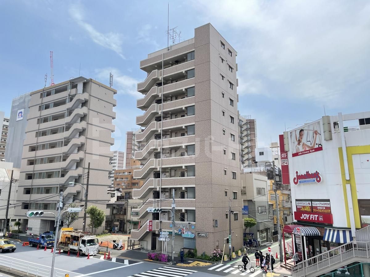 東林ビルの外観