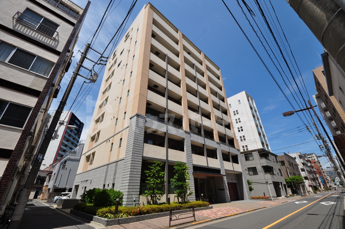 フォンターナ入谷の外観