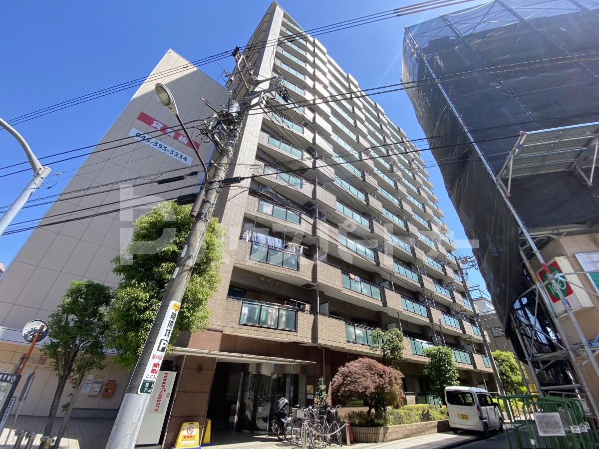 セブン・ナルケマンションの外観