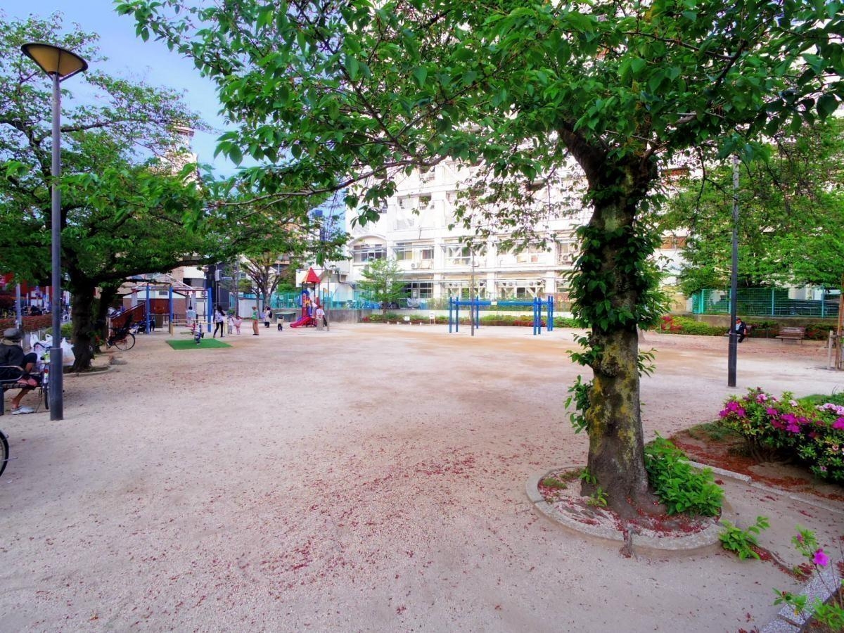 東日暮里1丁目公園 徒歩14分。 1110m 東日暮里1丁目公園 徒歩14分。 1110m