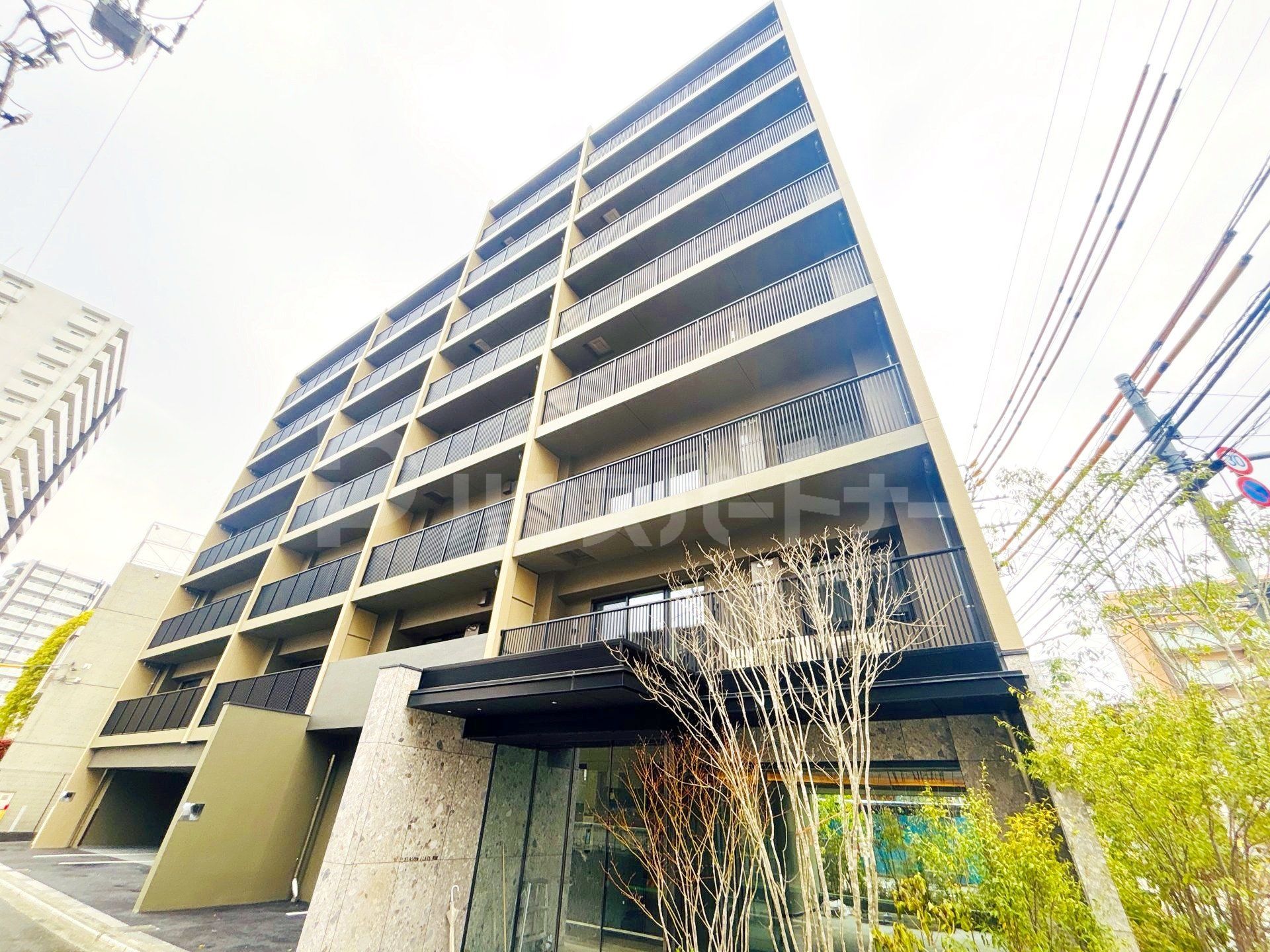 シーズンフラッツ町屋の外観