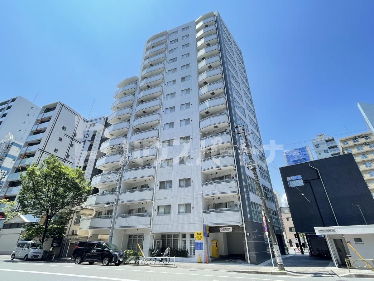 カスタリア三ノ輪の外観