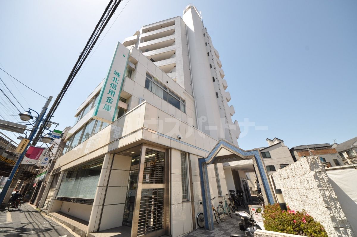 藍染ビルの外観