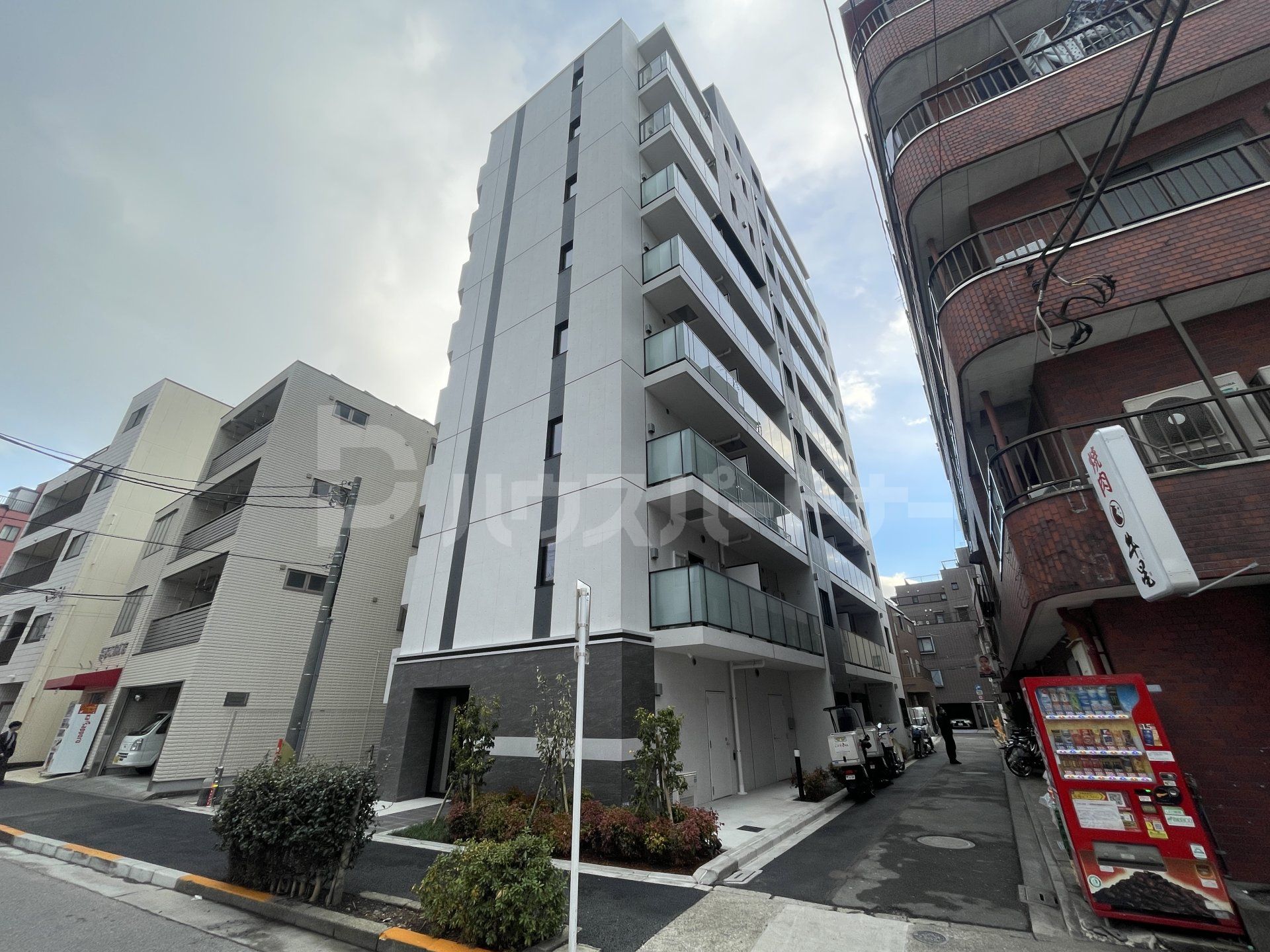 ドゥーエ日暮里IIIの外観