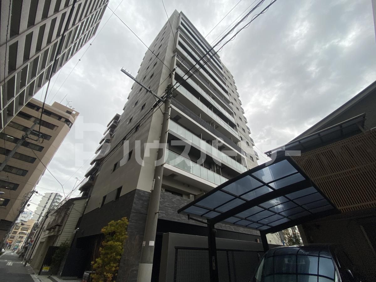 コスモグラシア三ノ輪の外観