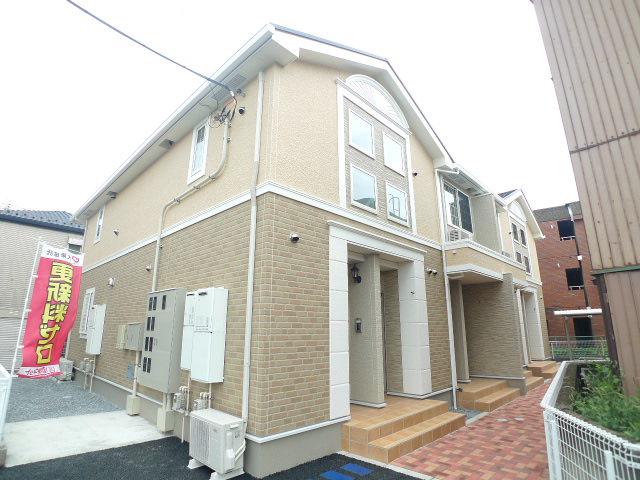 松戸市小山の賃貸アパートの外観