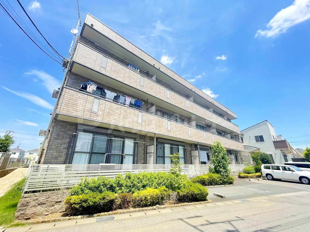 柏市小青田２丁目の賃貸アパートの外観