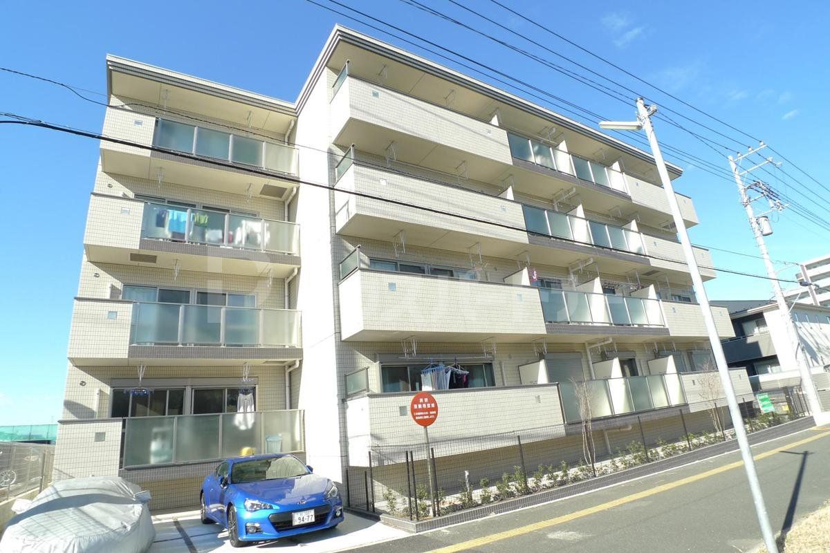 柏市小青田１丁目の賃貸マンションの外観