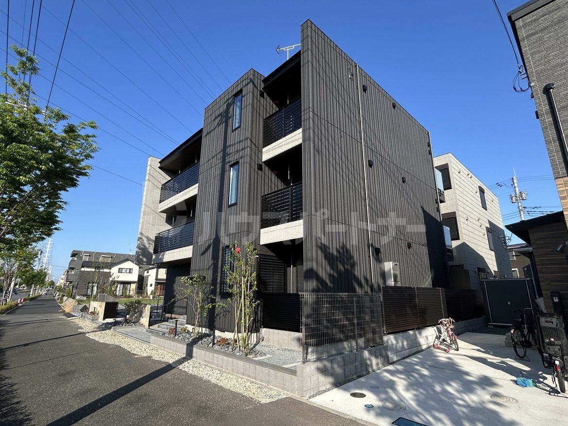 流山市市野谷の賃貸アパートの外観