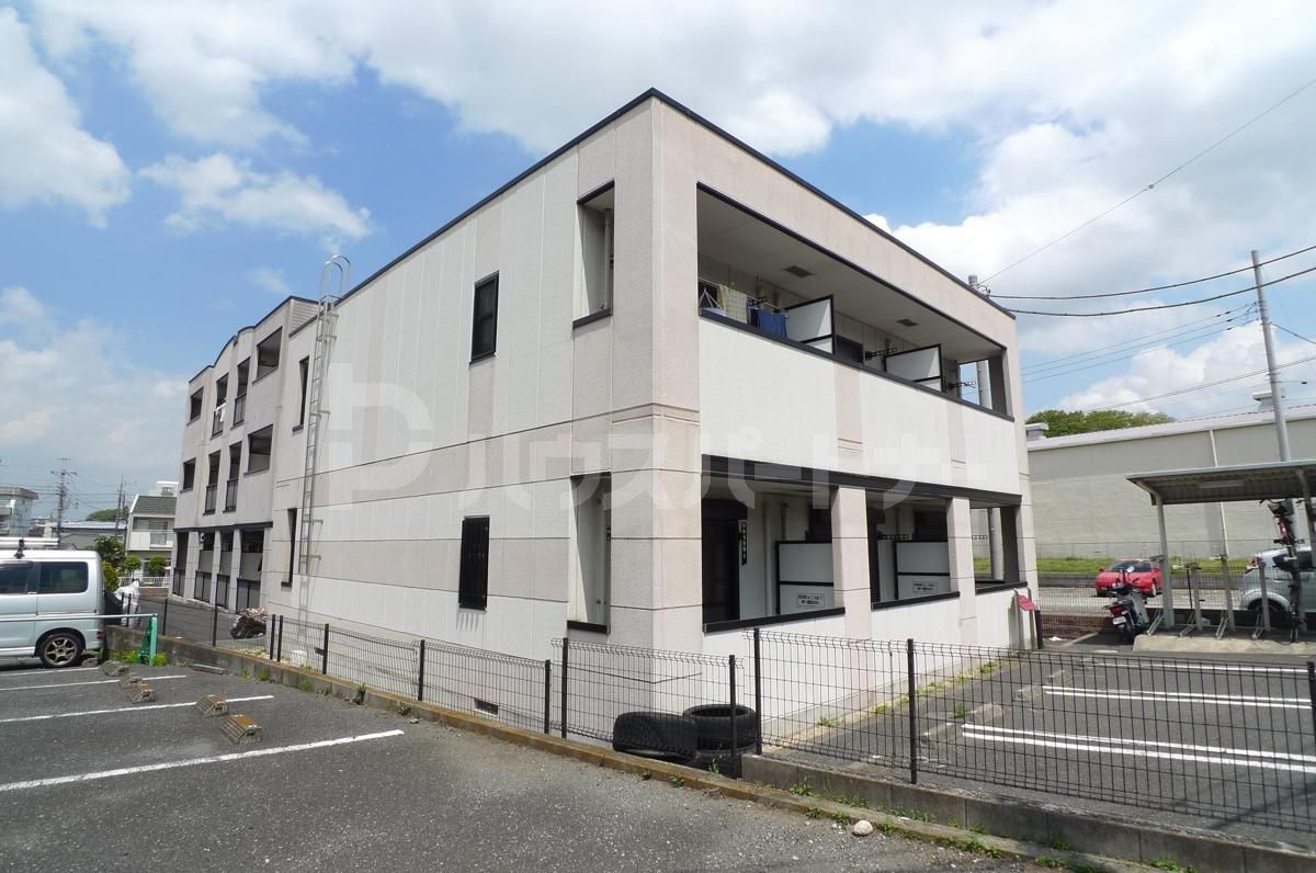 柏市根戸の賃貸マンションの外観