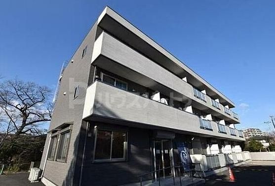 流山市向小金２丁目の賃貸アパートの外観