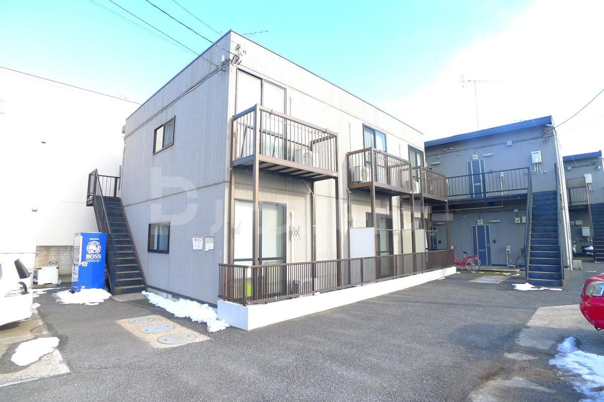 柏市根戸の賃貸アパートの外観