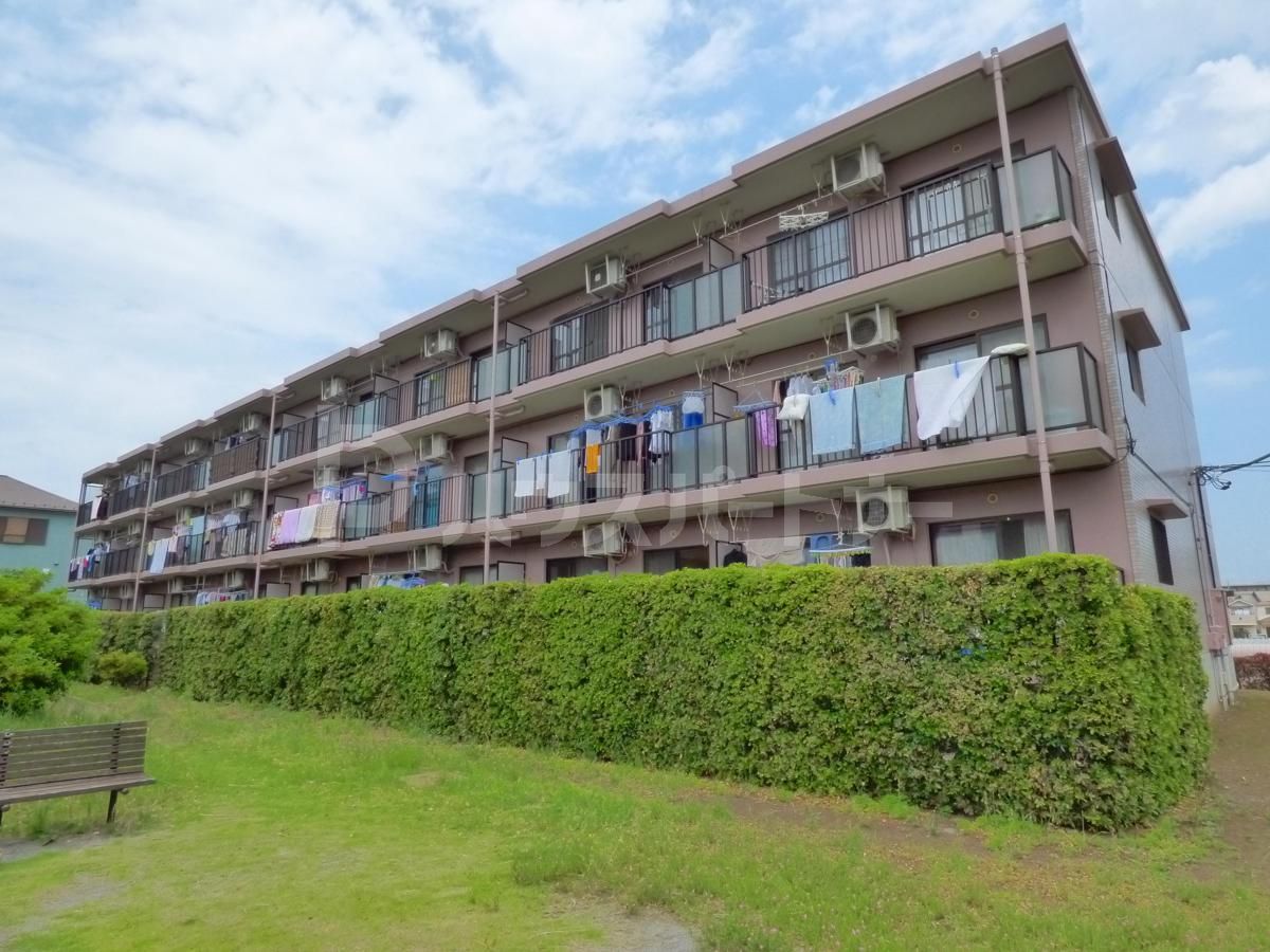 柏市篠籠田の賃貸マンションの外観