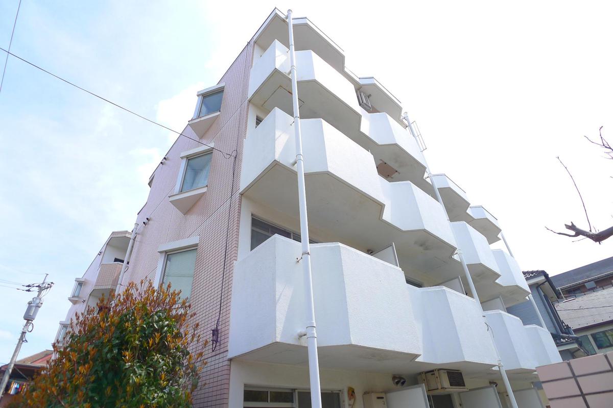 流山市向小金２丁目の賃貸マンションの外観