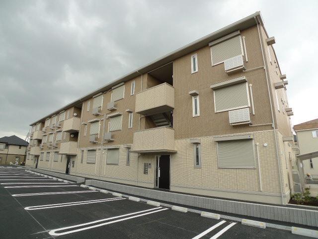 柏市篠籠田の賃貸アパートの外観