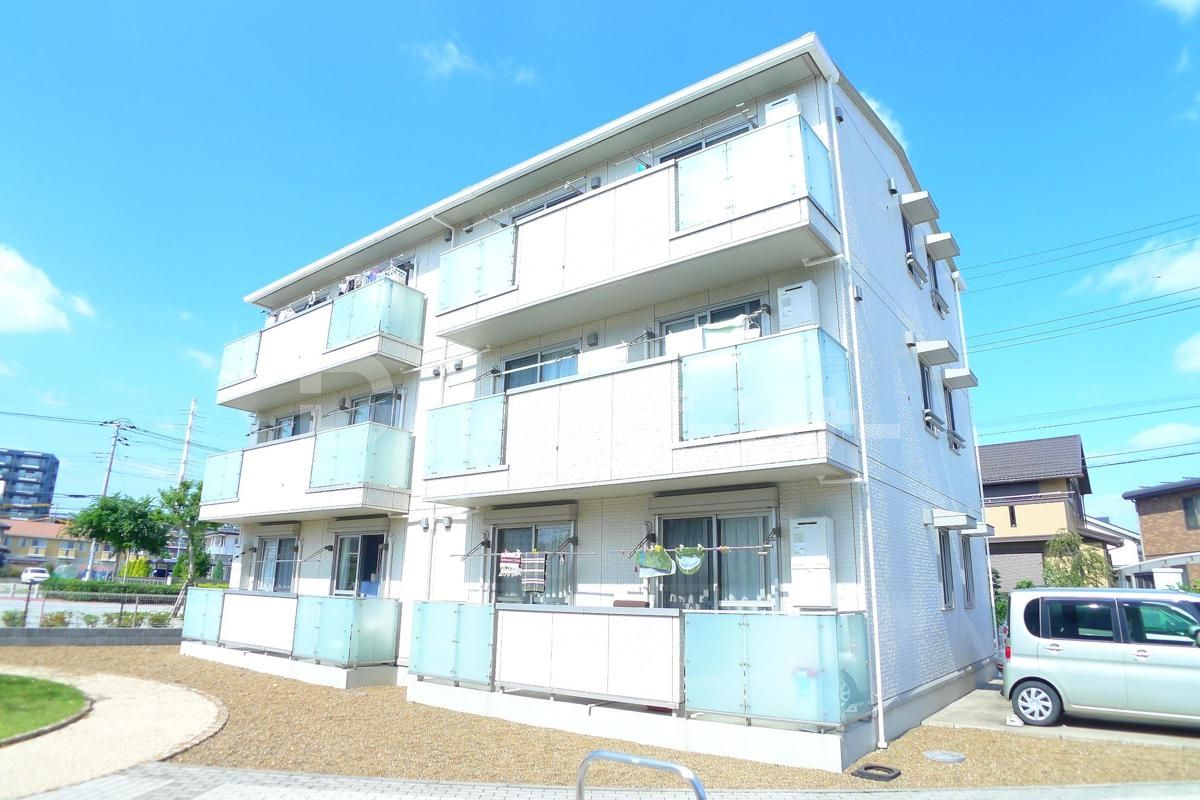 流山市おおたかの森南１丁目の賃貸アパートの外観