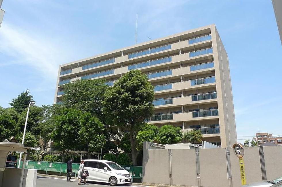 柏市根戸の賃貸マンションの外観