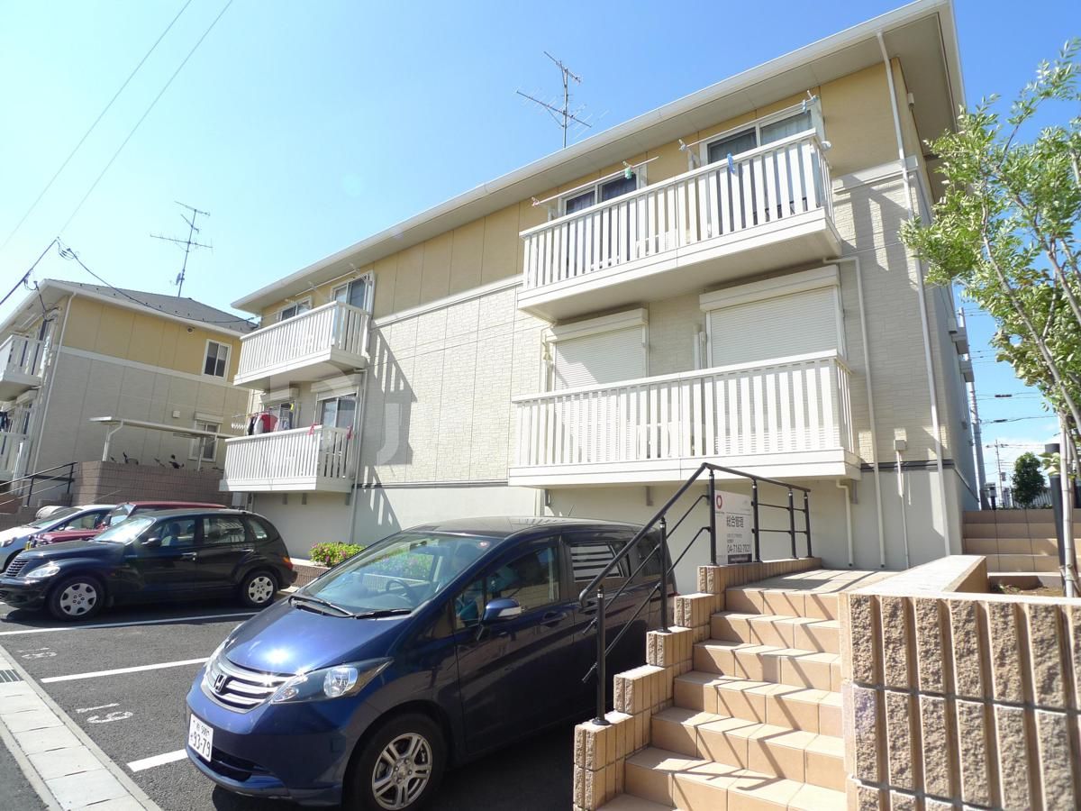 柏市小青田３丁目の賃貸アパートの外観