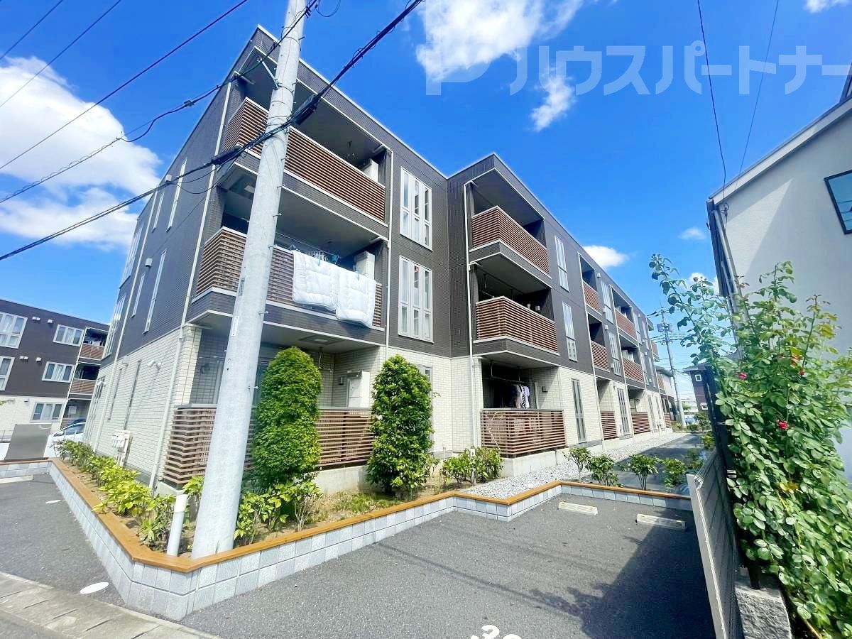 流山市おおたかの森南３丁目の賃貸アパートの外観