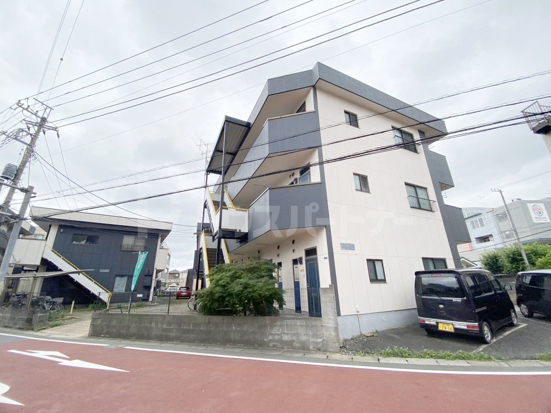 柏市柏７丁目の賃貸マンションの外観