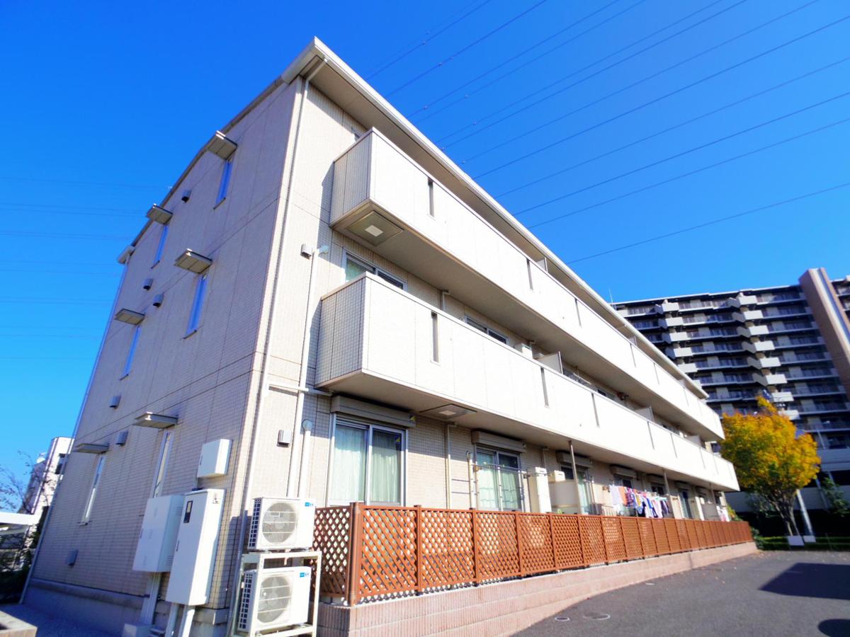クレーストSの外観