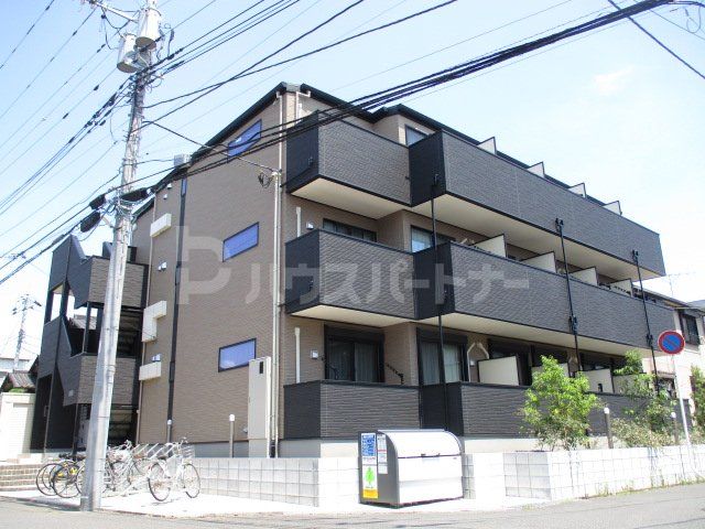 フラット南流山の外観