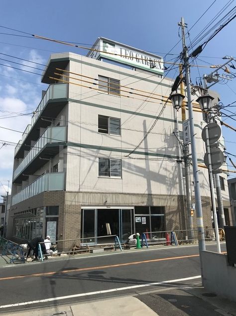 レオステーションフロント鬼越の外観