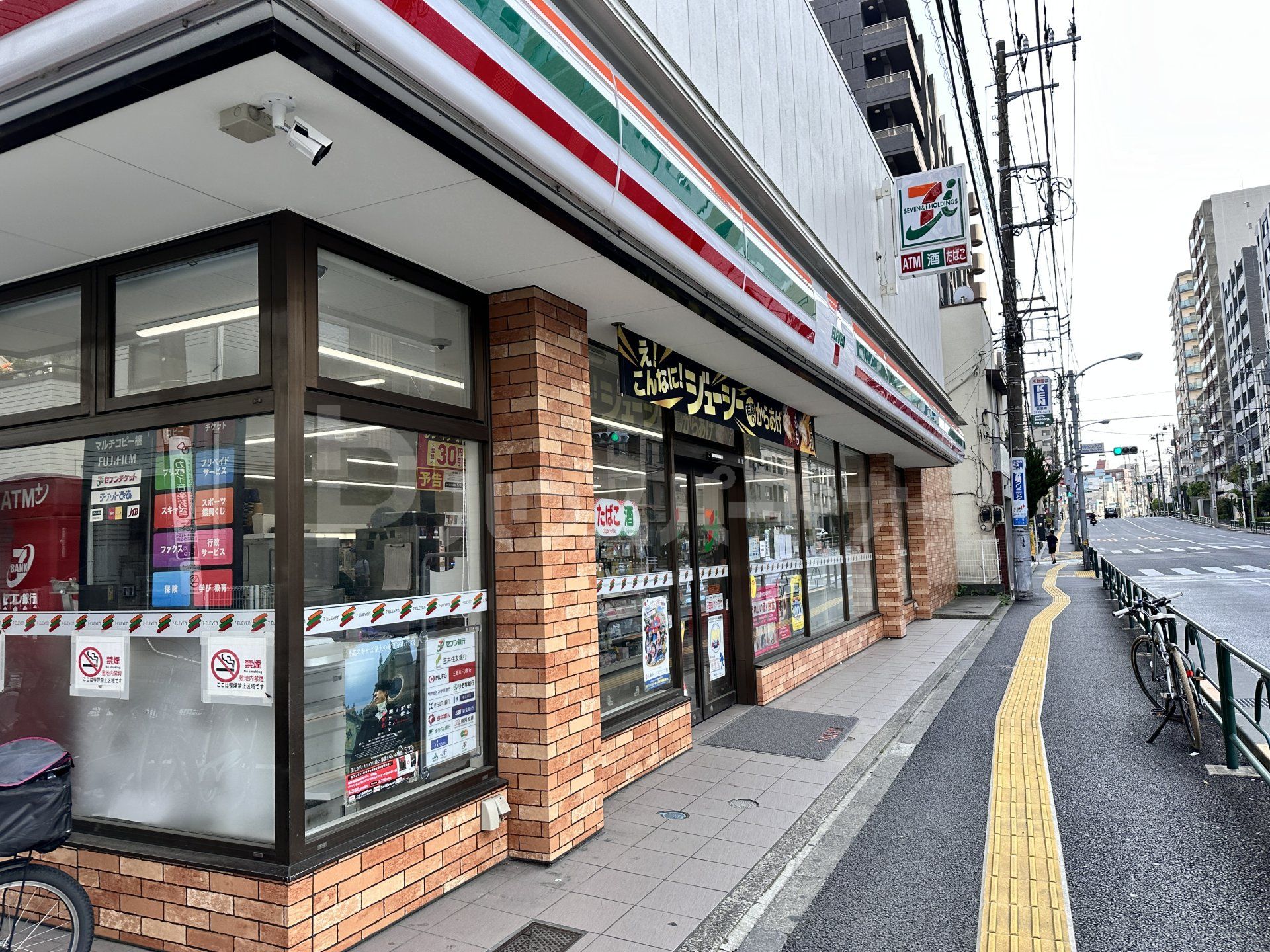 セブンイレブン文京千石1丁目店 徒歩2分。 120m セブンイレブン文京千石1丁目店 徒歩2分。 120m