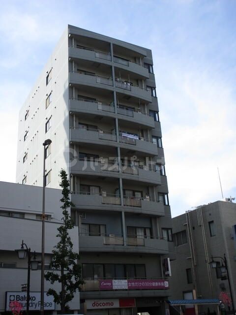 川萬ビルグランアルシェの外観