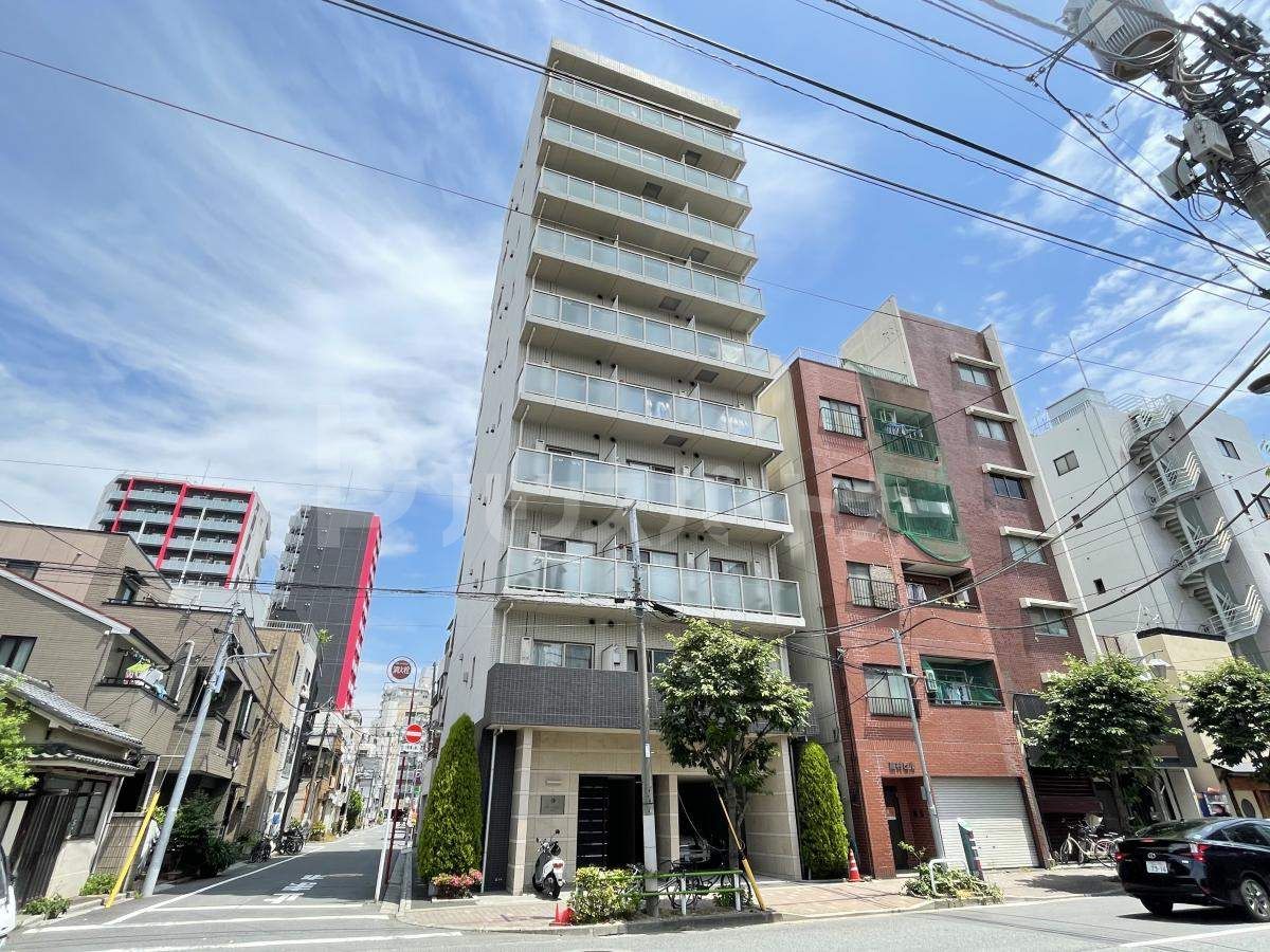 ライジングプレイス西浅草の外観