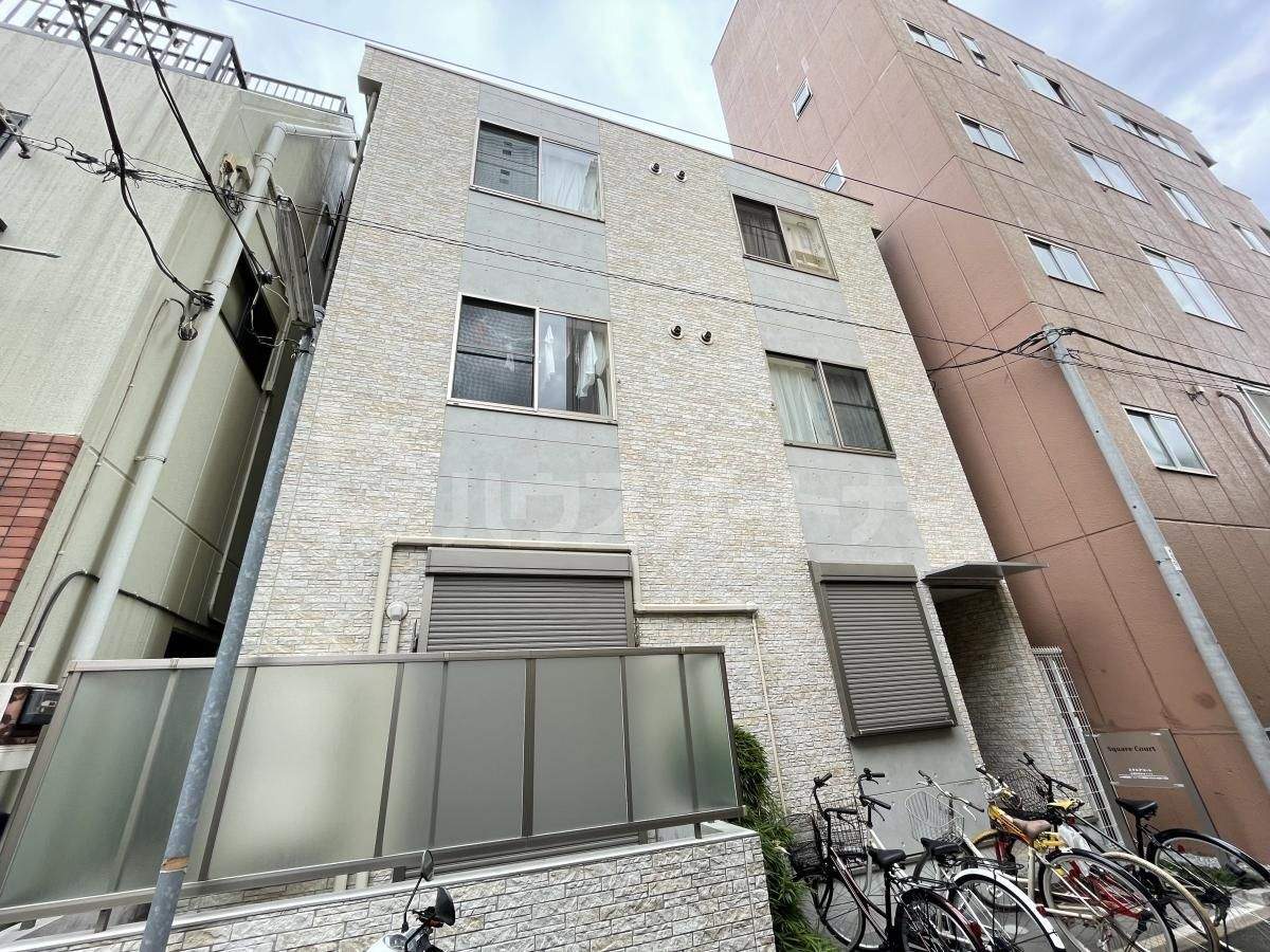 スクエアコートの外観